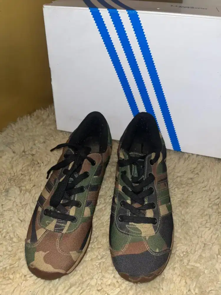 Adidas rare ukuran 37 from Ausie
