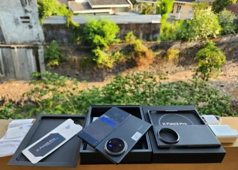 Vivo X Fold 3 Pro 16/512 GB 5G Kondisi Mulus Istimewa Full Original