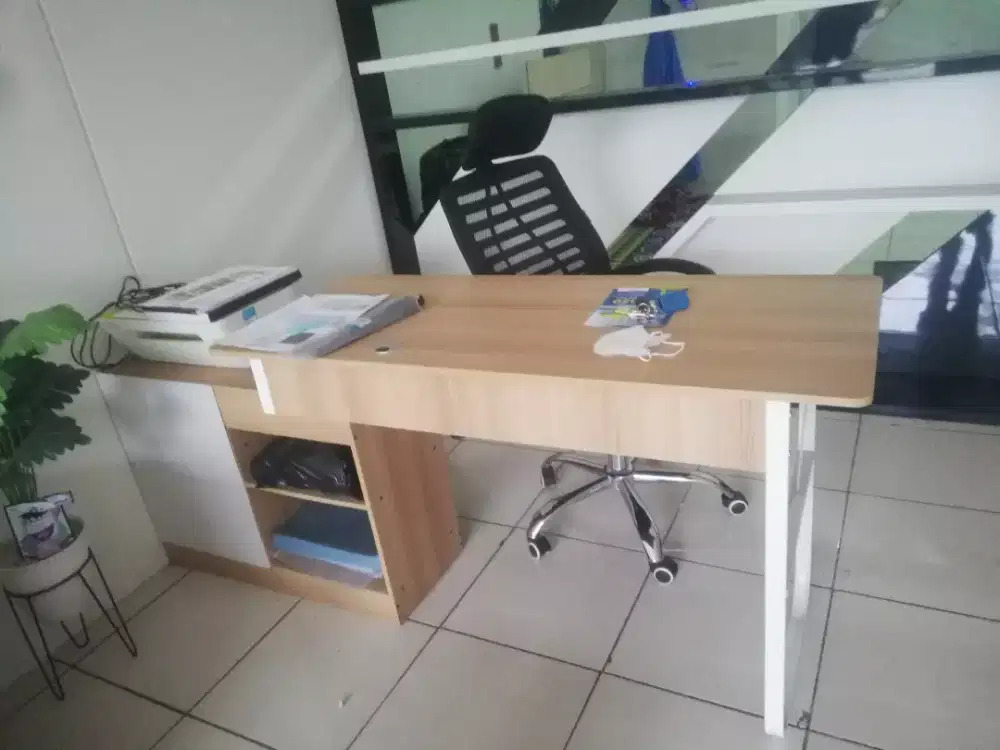 Furniture bikin meja kantor