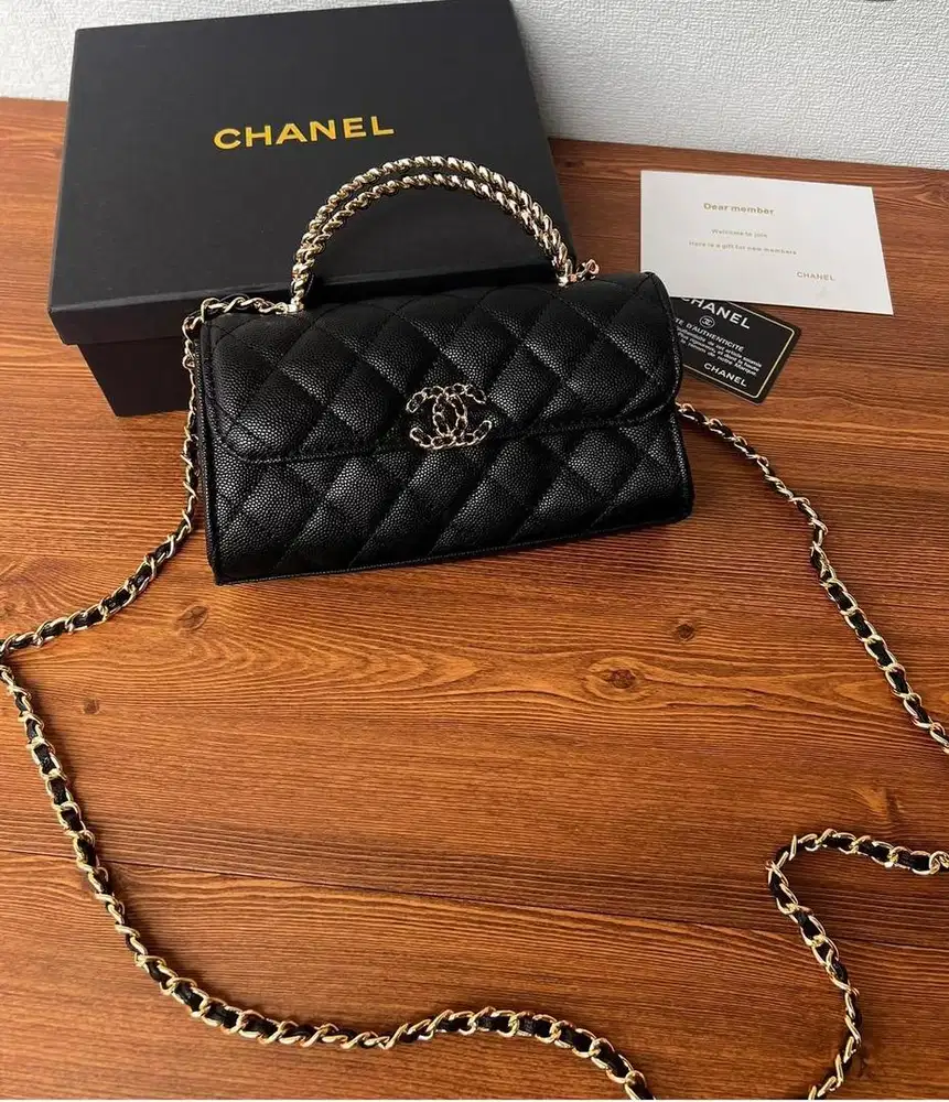 VIP Gift Chanel Sling bag