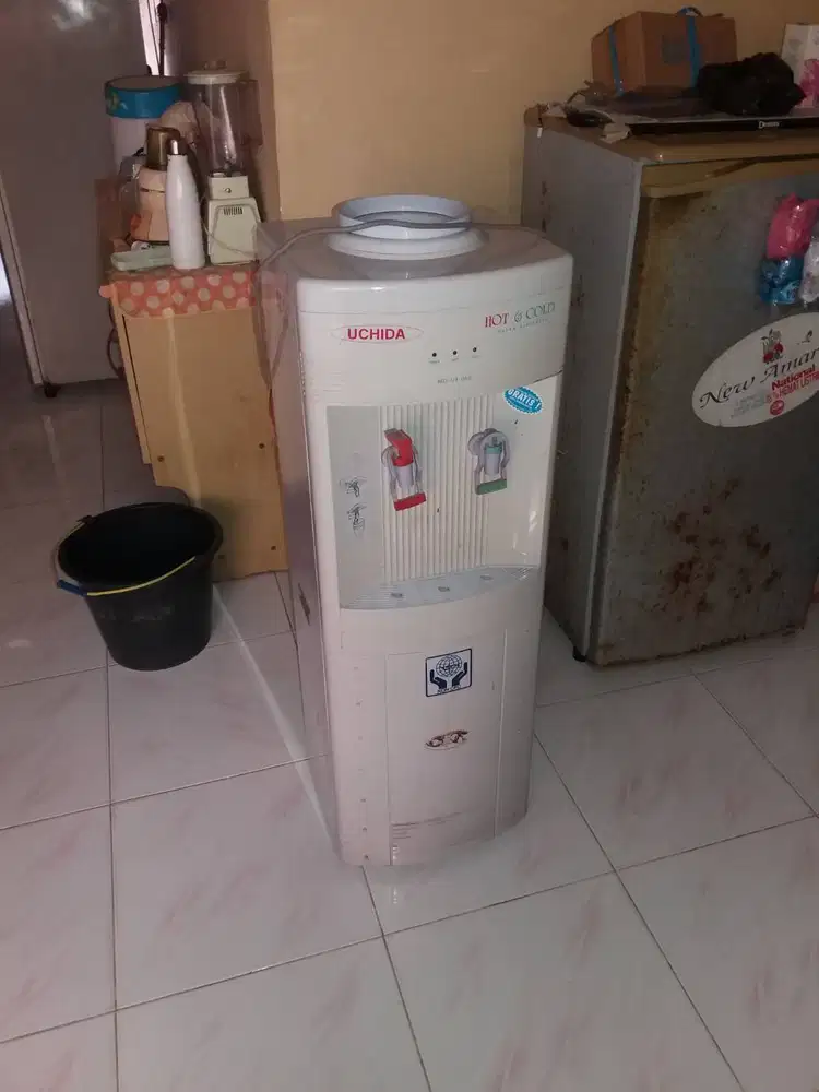 DISPENSER SIAP PAKAI (harga termasuk ongkos kirim)