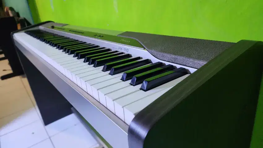 Digital Piano privia px110