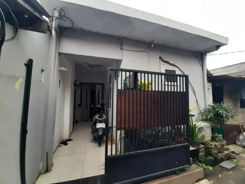 Rumah 1,5 lantai, akses motor. Lt.52 Lb.70, 350jt, dekat st.pdk Ranji