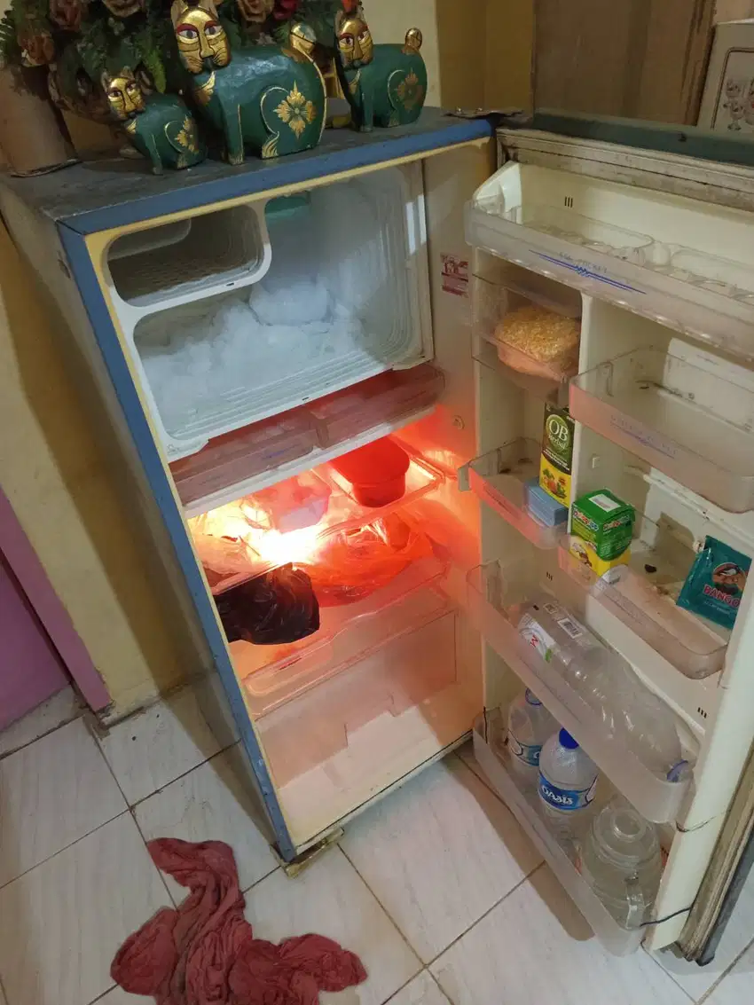 Jual BU kulkas satu pintu merk Sharp