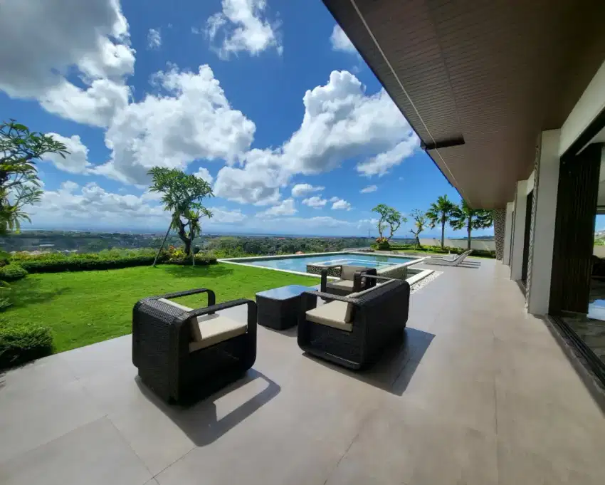 LUXURY VILLA SPEKTAKULER UNBLOCK OCEAN ,AIRPORT ,TOL AN MOUNTAIN VIEW
