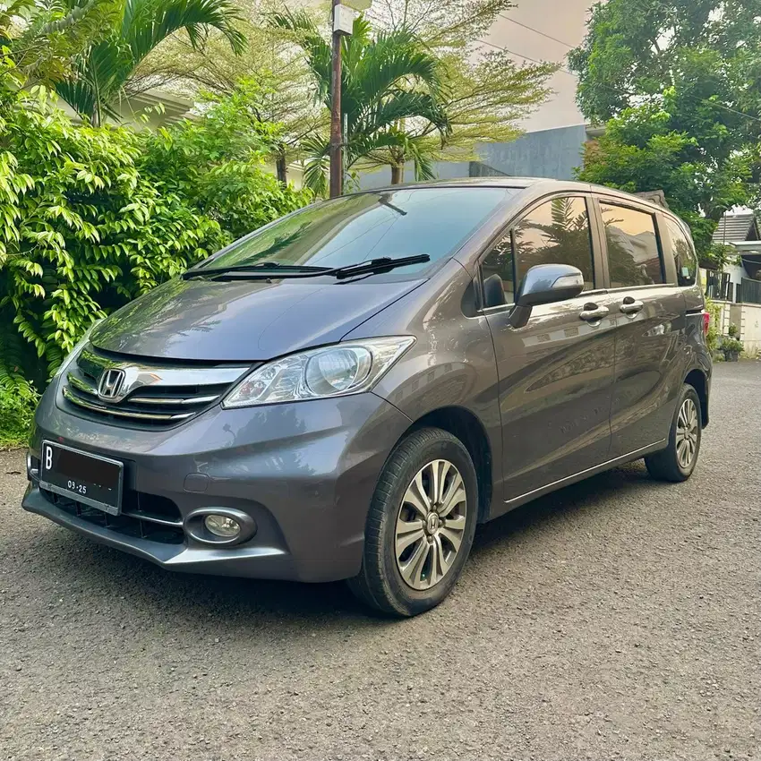 Honda Freed 2015 Low Km