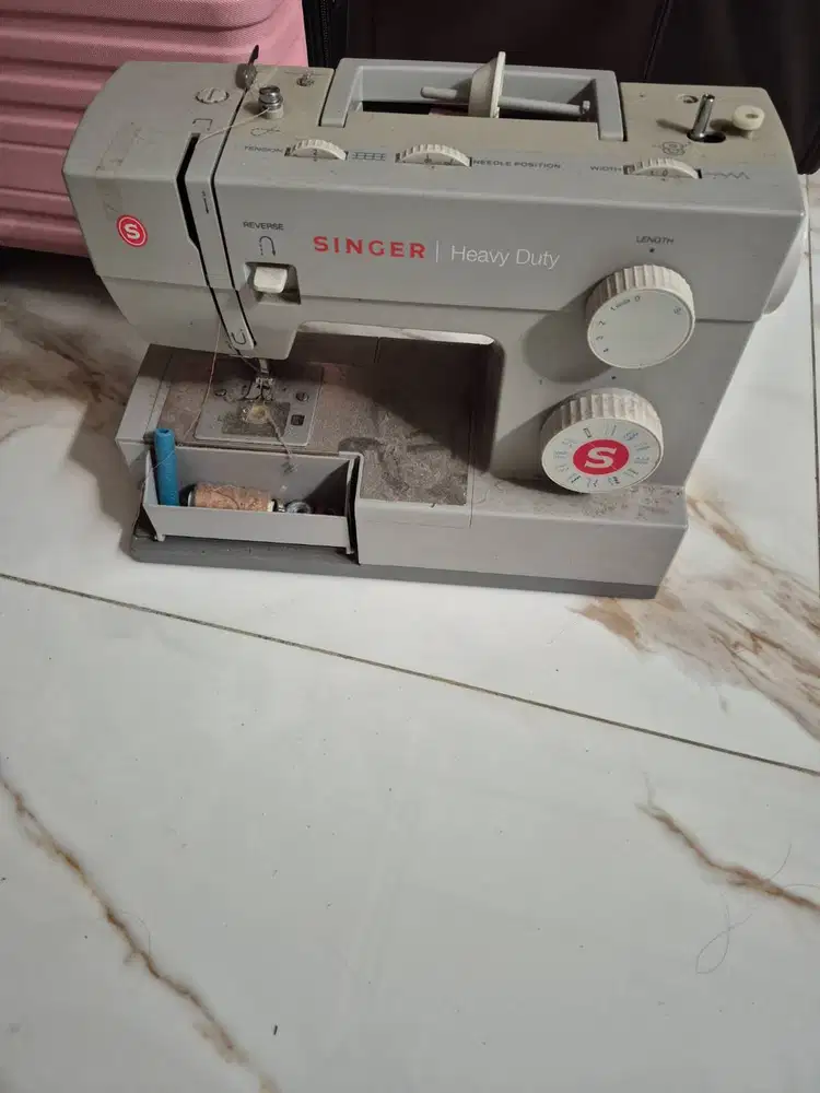 Mesin jahit singer heavy duty