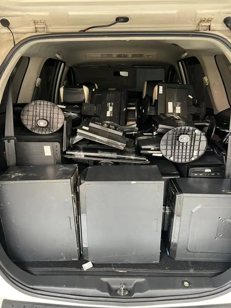 Menerima komputer rusak ex kantor