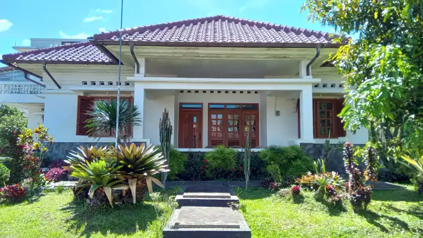 Rumah Mewah dan Asri di Sukabumi