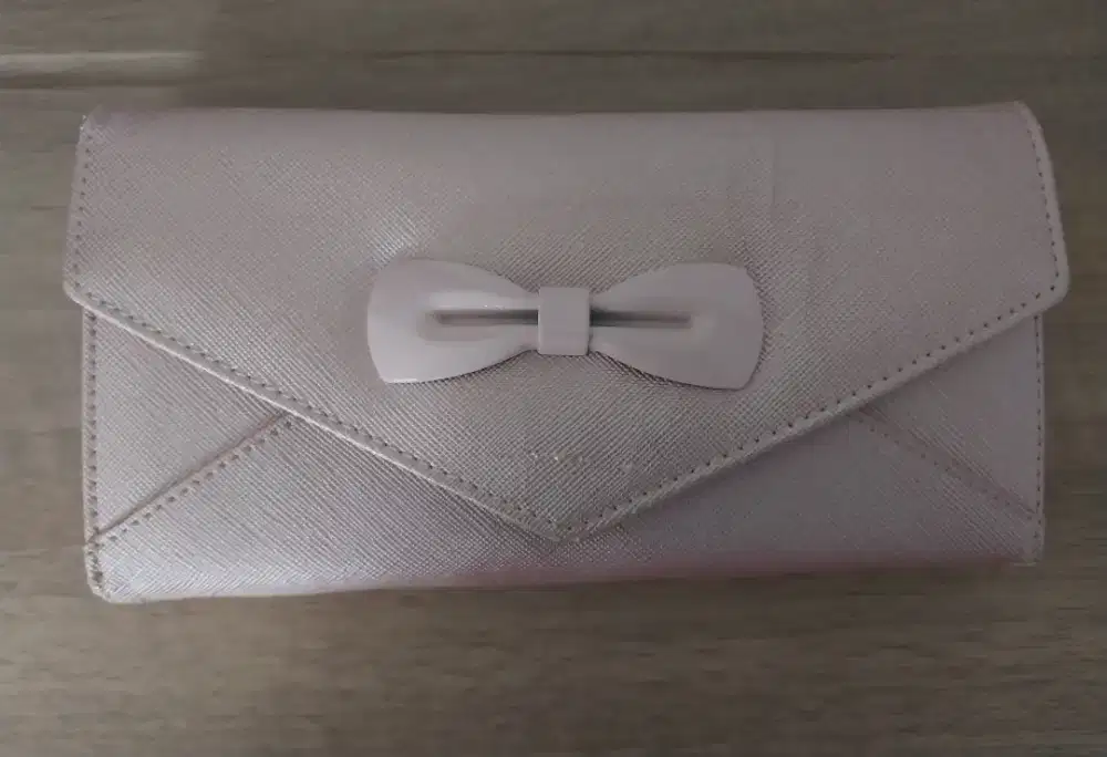 Dompet Lipat wanita motif pita