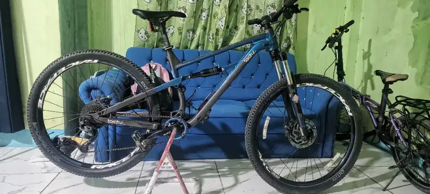 Fullsus polygon siskiu d5