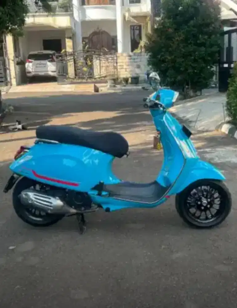 Dijual Vespa Sprint Blue