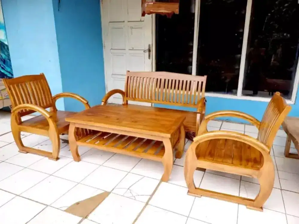 Kursi tamu sedan jati clasik