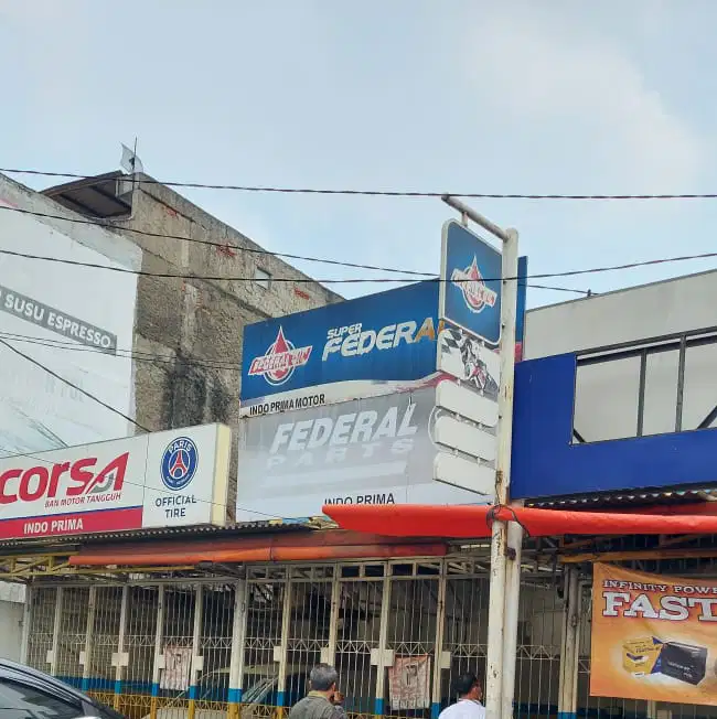 dekat.  swalayan. naga.  lokasi. super. strategis.