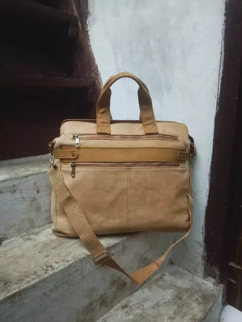 Tas Sling Kerja Kuliah Kulit Asli