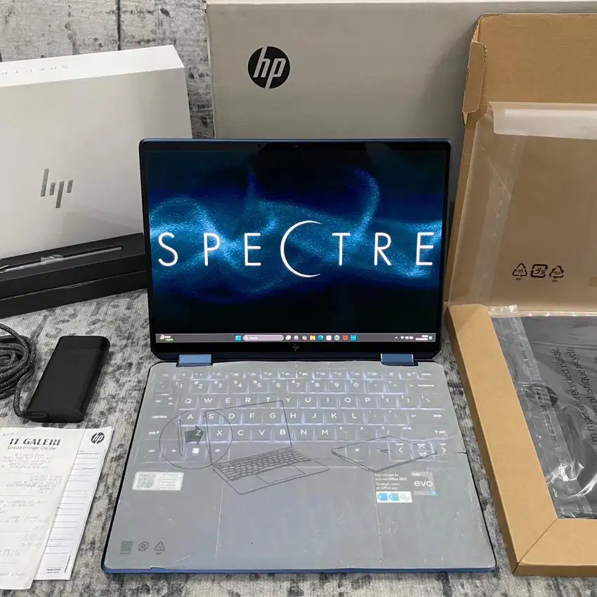 Hp Spectre X360 Core i7-1355U 32/2Tb TouchScreen 3K OLED Fullset