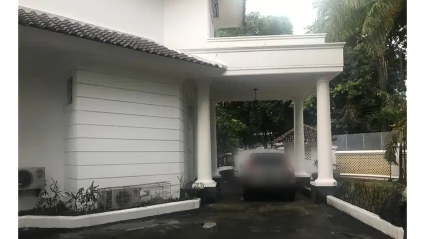 5 Bedroom Rumah cocok untuk cafe, resto, commercial di Kebayoran Baru
