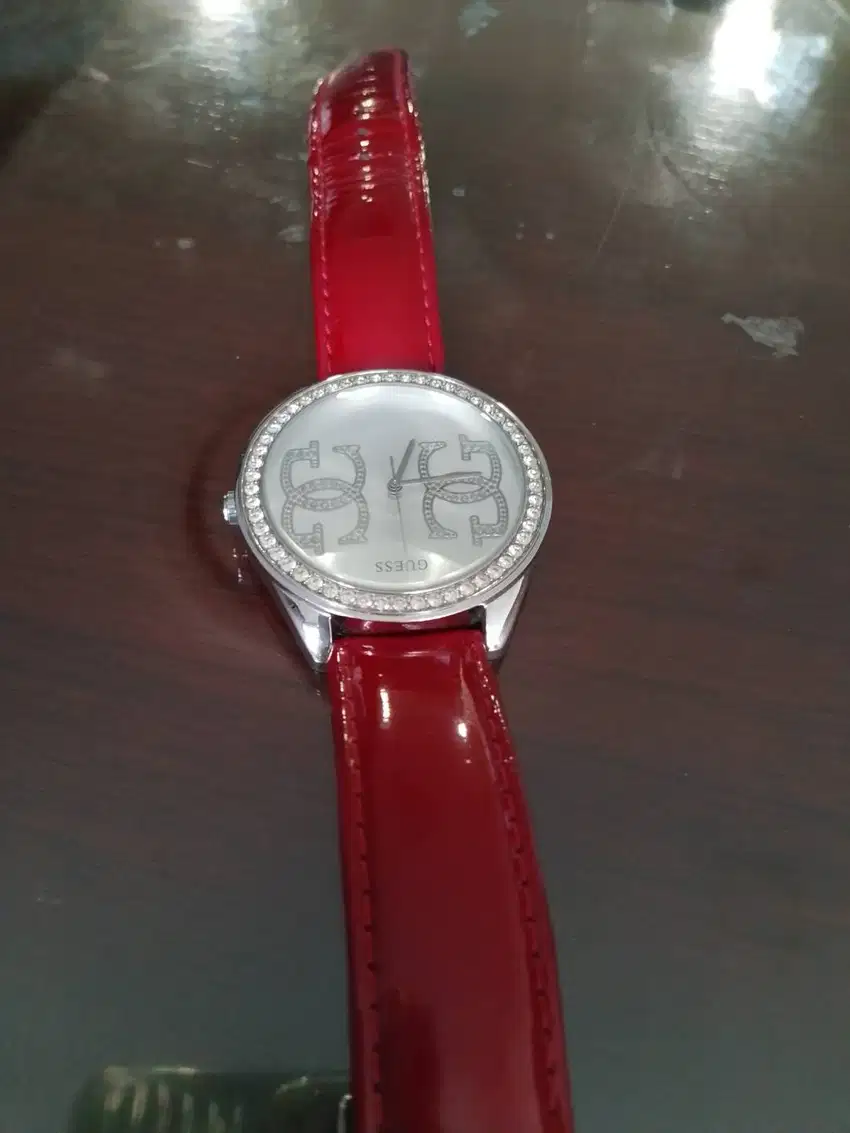 Jam guess kulit ori