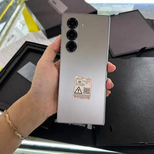 BELI SAMSUNG Z FOLD 6 SILVER COD