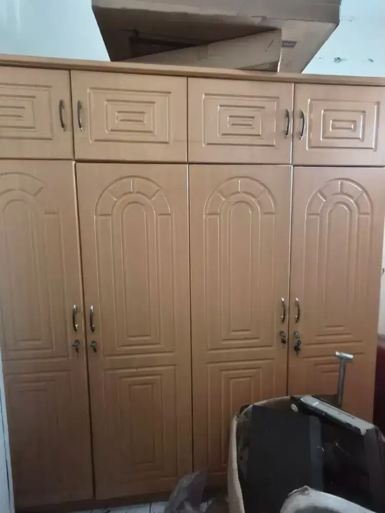 Lemari pakaian 4+4 8 pintu Besar Olympic Preloved kondisi bagus