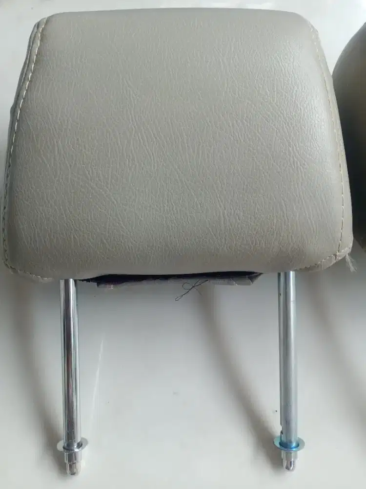 Jok sandaran kepala kijang innova ori