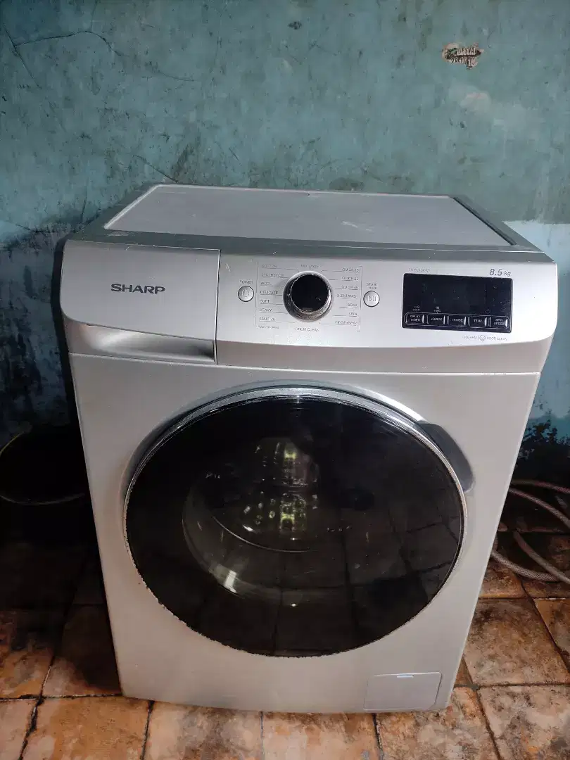 Mesin cuci front loading merk SHARP