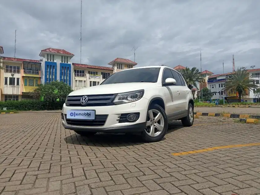 Volkswagen Tiguan 1.4 Bensin-AT 2014 Putih