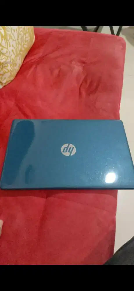 Laptop merek Hp core i5. Ram 16/512 GB ssd.layar 15 inch.