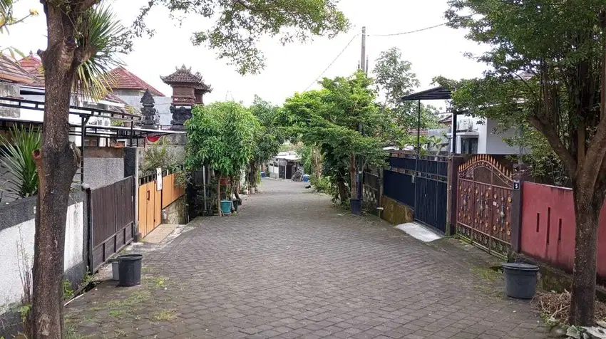 Rumah Sewa Cluster Dekat Kampus Udayana, Poltek, Sidewalk Jimbaran