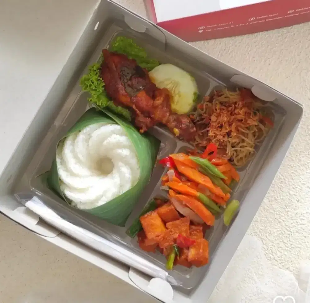 Terima pesanan nasi kotak untuk berbagai macam acara