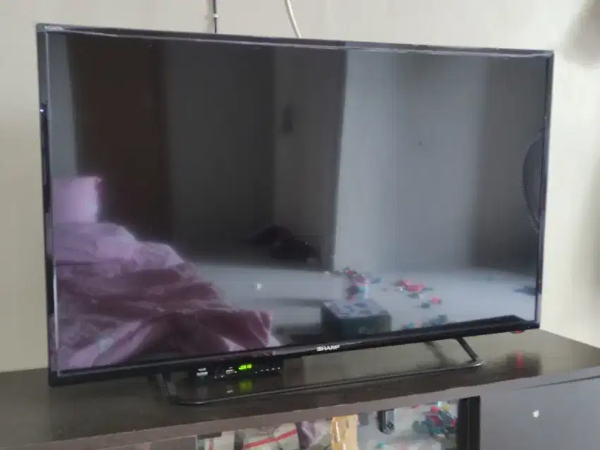 Sharp aquos LC43 free meja tv