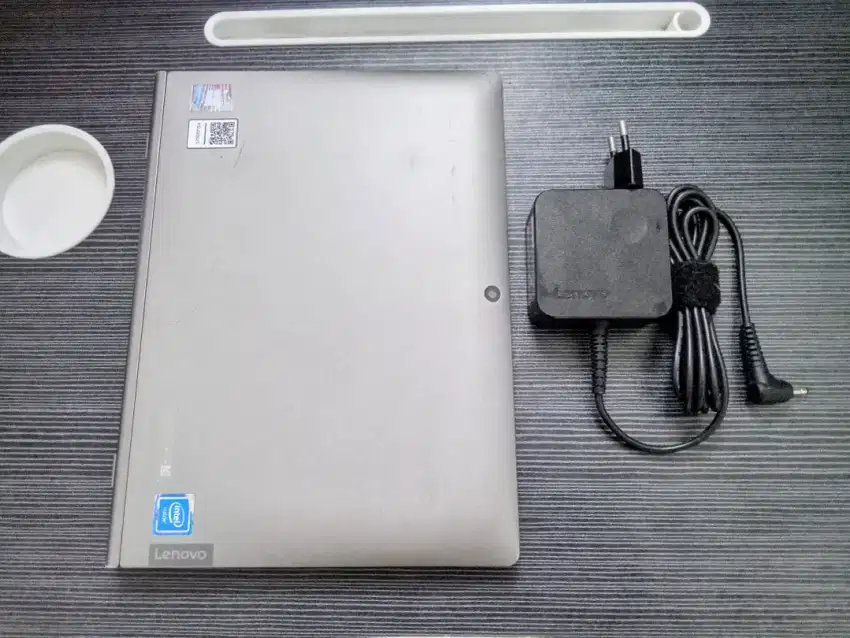 Laptop 2 in 1 Tablet, Lenovo IdeaPad D330 Flex (8/128gb)