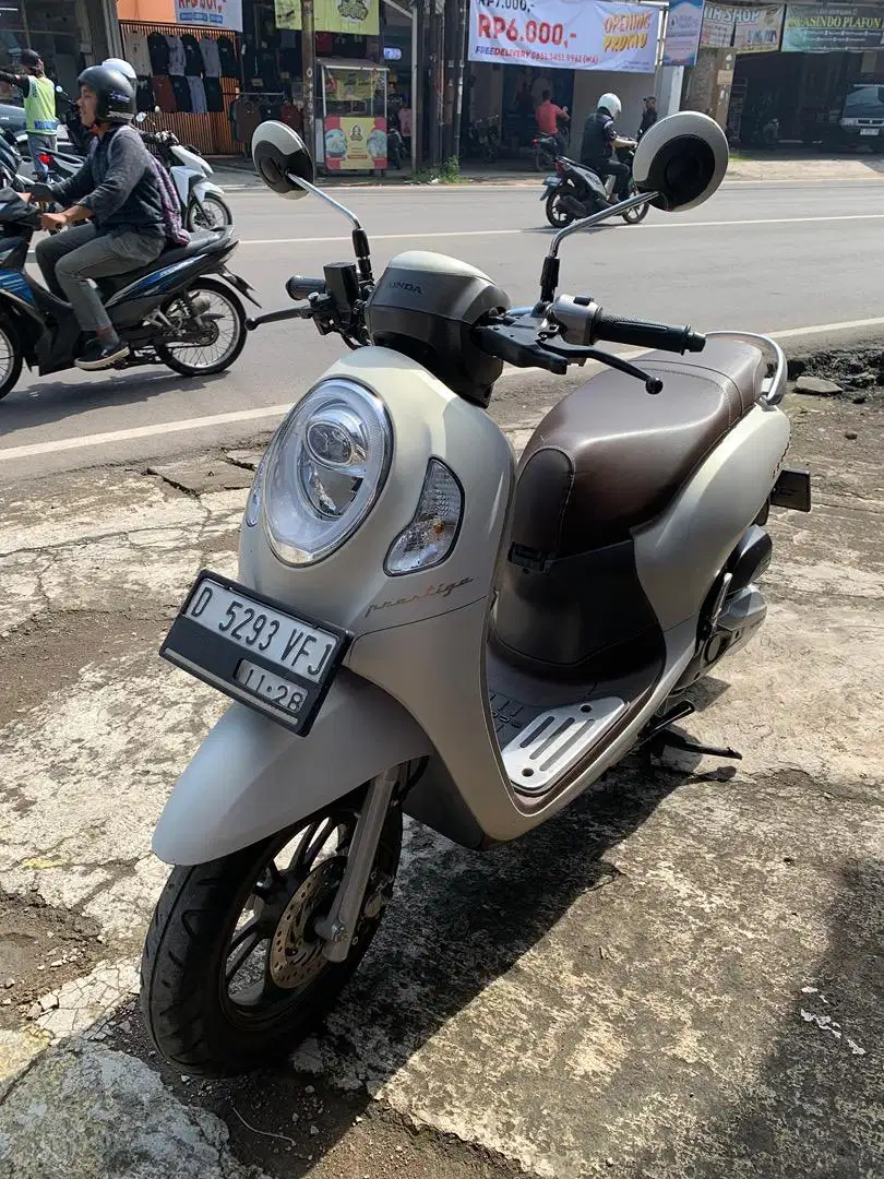 Honda New Scoopy Prestige tahun 2023