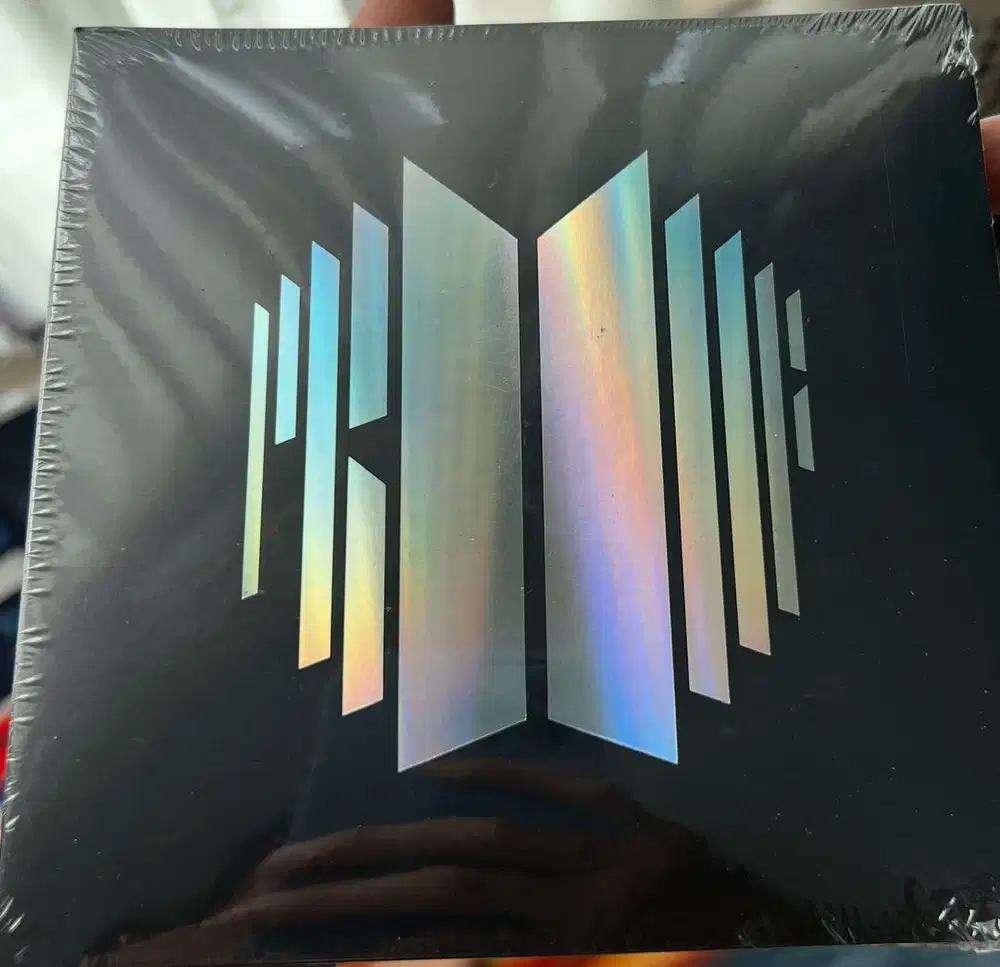 Album BTS Proof 2022 baru buat yang hobi aja