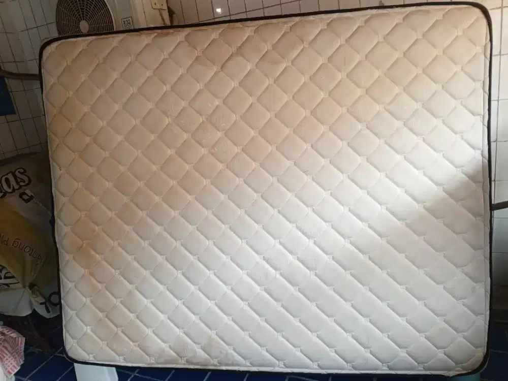 Jasa cuci kasur springbed sofa karpet jok mobil dll