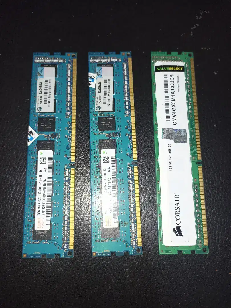 Corsair 4gb 1333mhz & Hynix 2gb x2 DDR3 RAM Untested