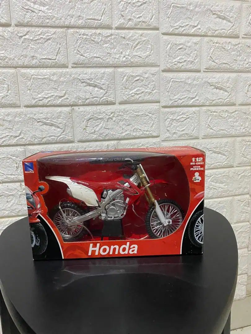 Die-cast Honda CRF250R