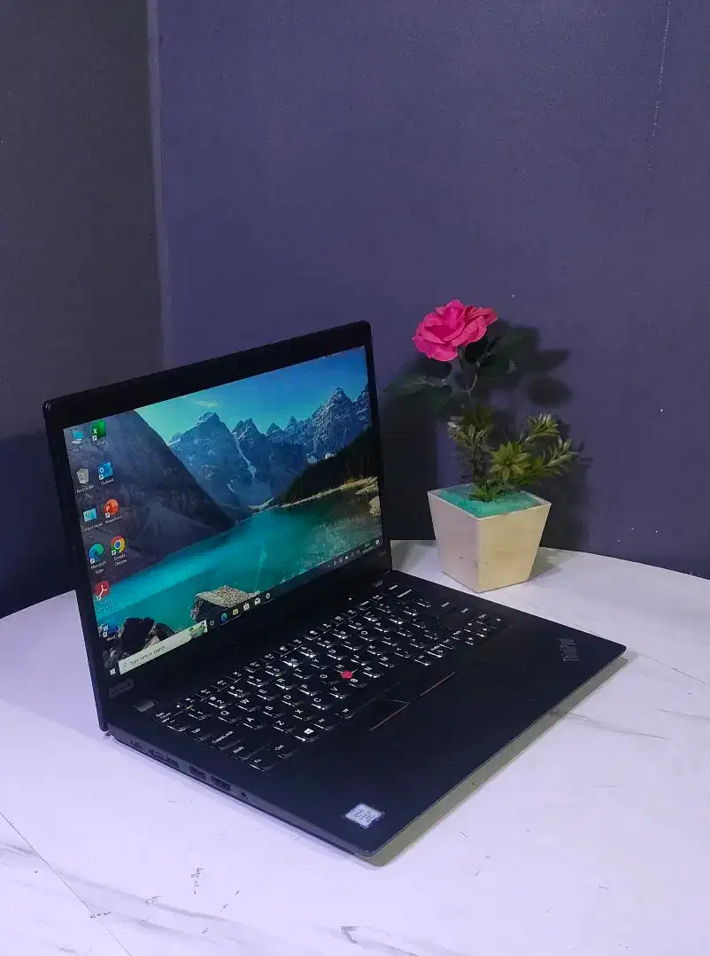 Lenovo thinkpad X390 touch i7 gen8 16gb 256gb