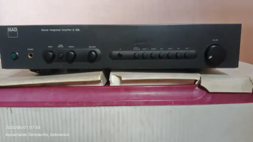 Amplifier NAD C300 made london