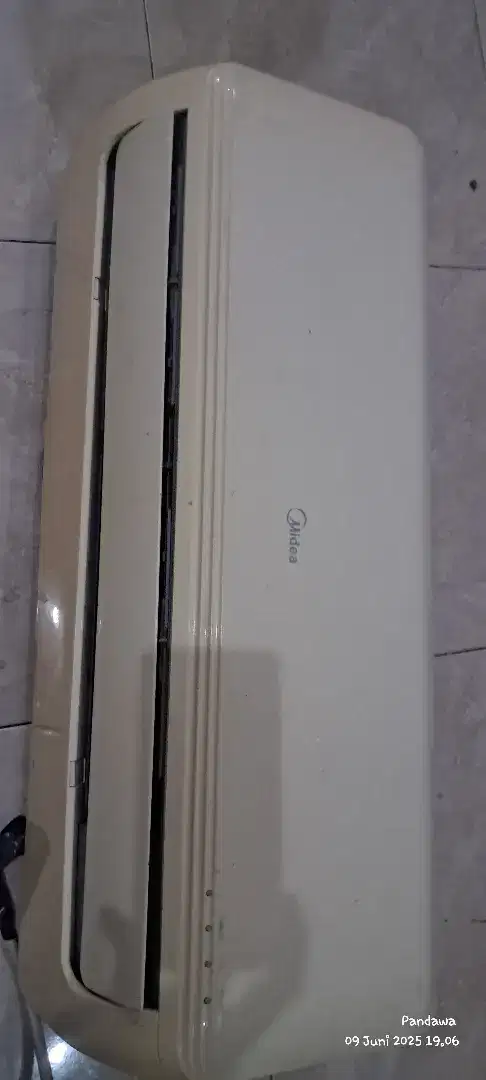 AC Midea 1/2 pk