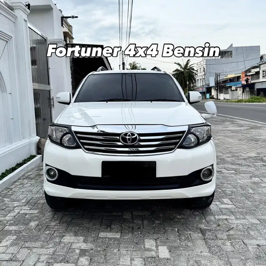 Toyota Fortuner V 4x4 Bensin 2012 A/T