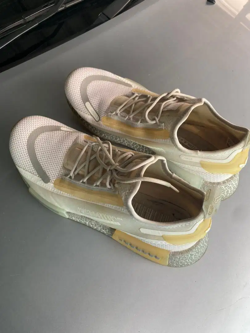 SEPATU SNEAKERS ADIDAS NMD R1 SPECTOO ASLI