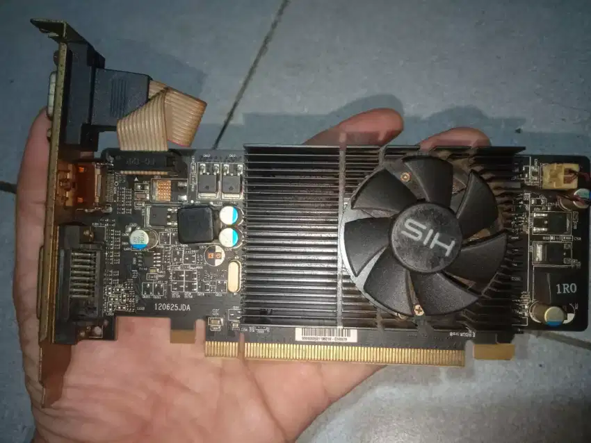 VGA AMD Radeon 6570 His 1 GB ddr5 low profile