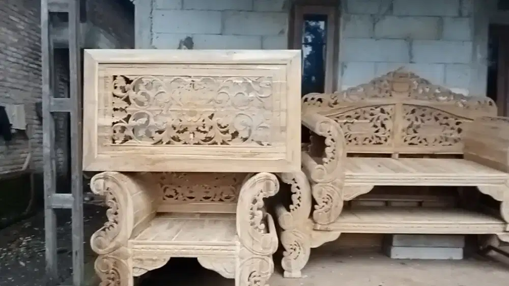 Kursi tamu meduro arjuno