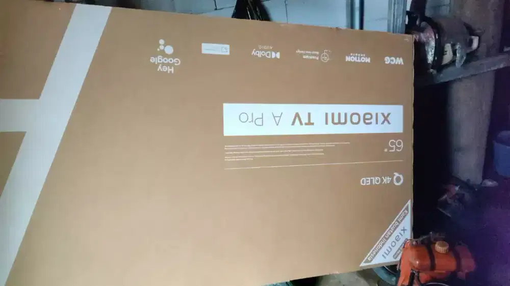 Jual kardus bekas TV 65inc masih lengkap/styrofoam Lokasi Bintaro