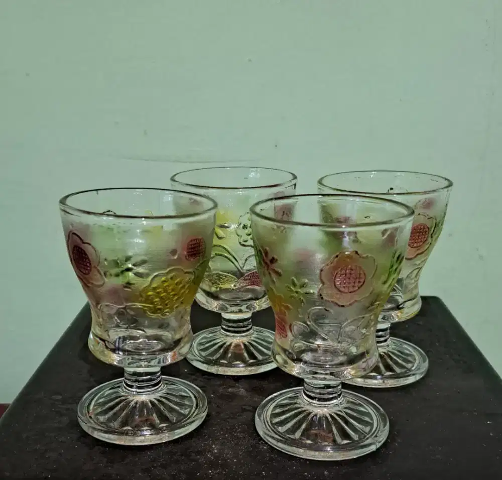 Embossed floral glass