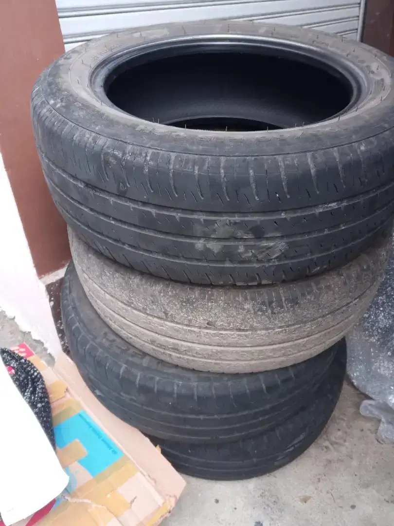 JUAL BAN MOBIL GT CHAMPIRO ECO 195/60 R15 92H (BEKAS)