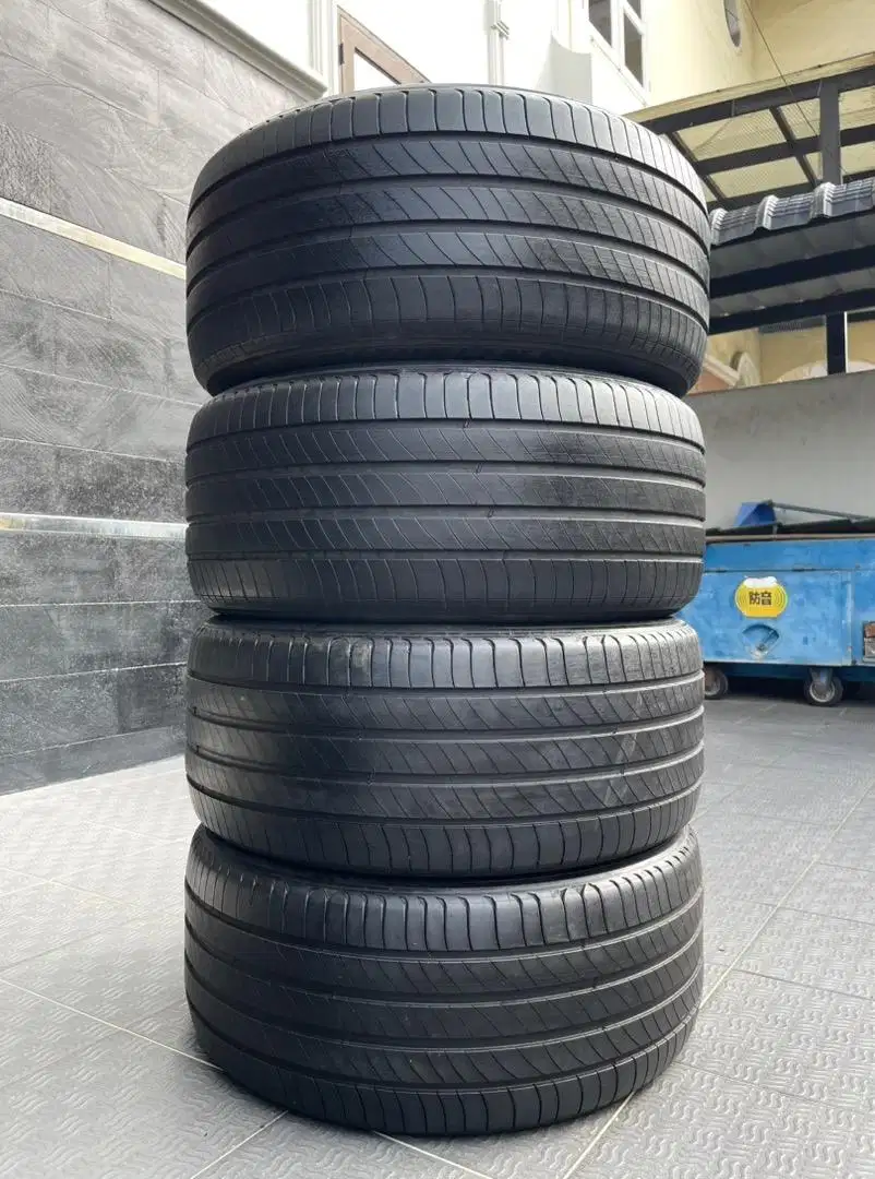 Michelin Primacy 4 255/45/18 Innova Reborn Zenix Venturer R18 85%