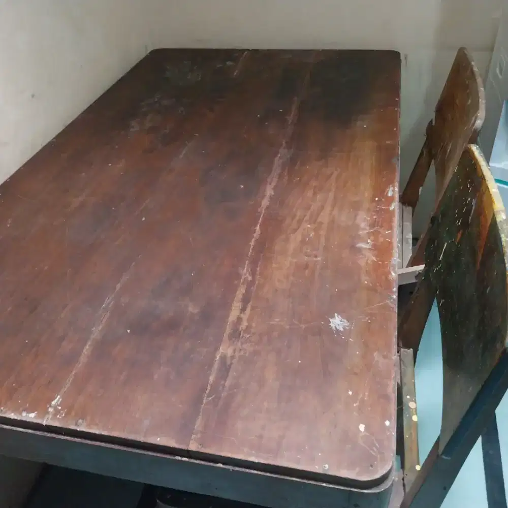 Meja makan kayu jati