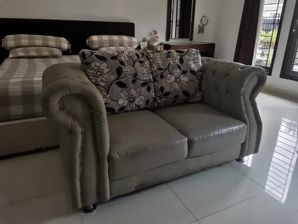 Sofa Love seat preloved